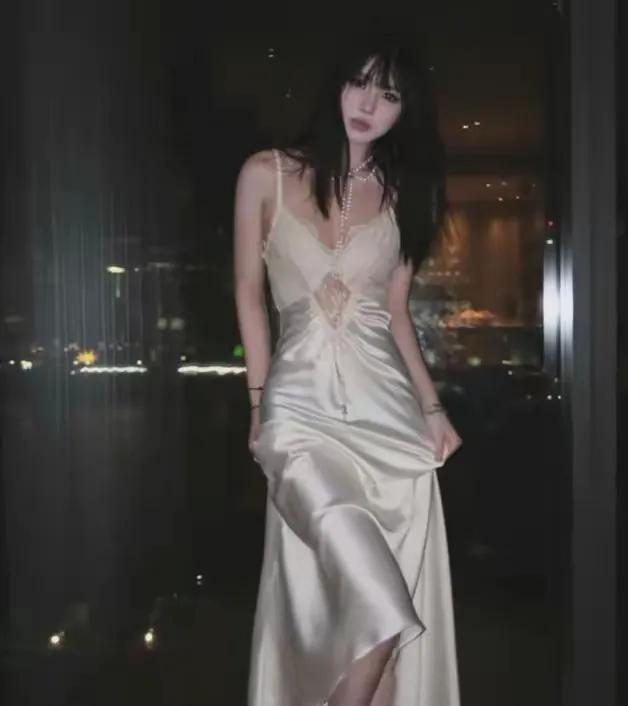 Con gái riêng của tình cũ Chương Tử Di trổ mã xinh đẹp ở tuổi 20: Visual nét, style chất chẳng thua idol Hàn- Ảnh 6. Con gái riêng của tình cũ Chương Tử Di trổ mã xinh đẹp ở tuổi 20: Visual nét, style chất chẳng thua idol Hàn- Ảnh 6.