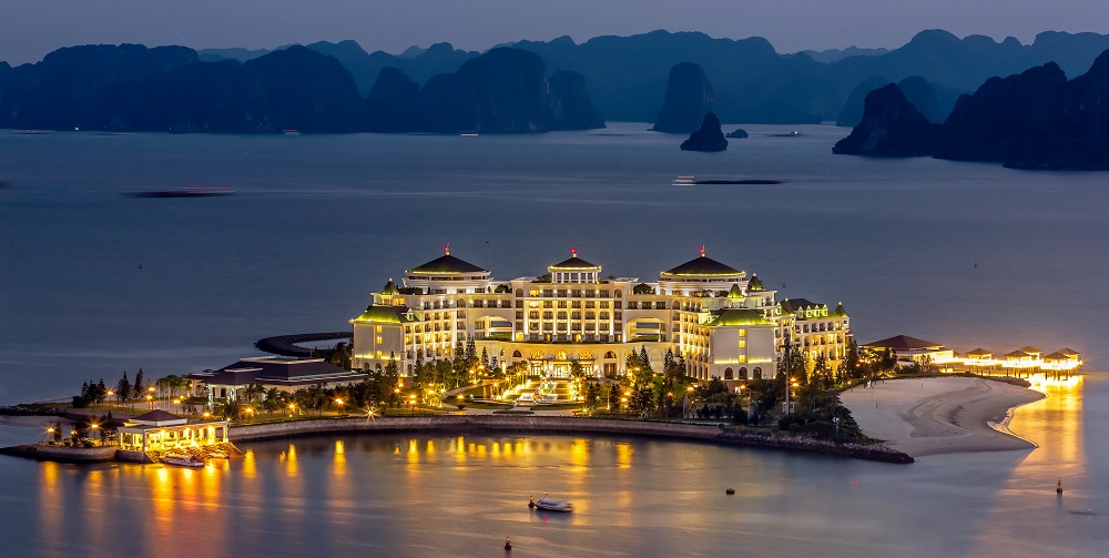 Đảo Rều (Hạ Long) - nơi ca sĩ Hồ Quỳnh Hương tổ chức đám cưới có gì đặc biệt? - Ảnh 4.