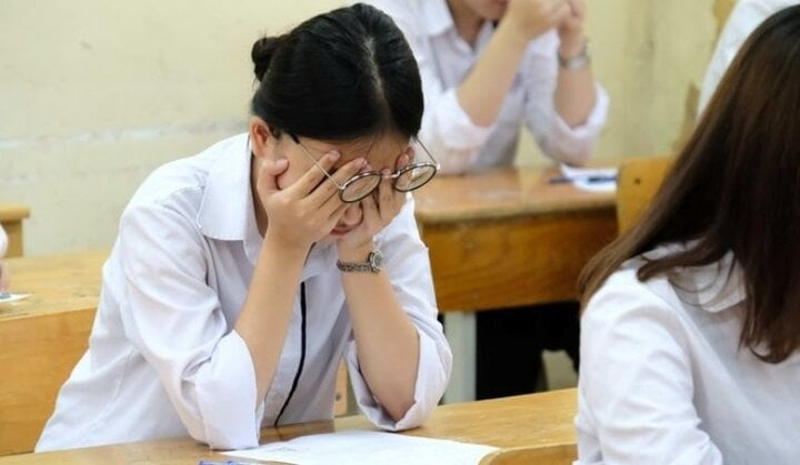 'Con sắp thi lớp 10, cả nhà tôi như bị câm' - Ảnh 2. 'Con sắp thi lớp 10, cả nhà tôi như bị câm' - Ảnh 2.