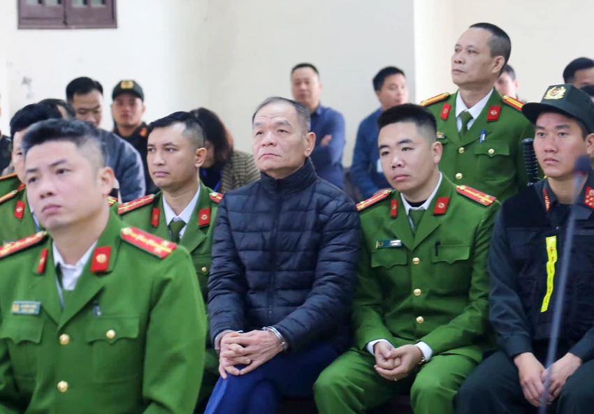 Xử phúc thẩm 2 bị cáo Lưu Bình Nhưỡng và Lê Thanh Vân- Ảnh 2. Xử phúc thẩm 2 bị cáo Lưu Bình Nhưỡng và Lê Thanh Vân- Ảnh 2.
