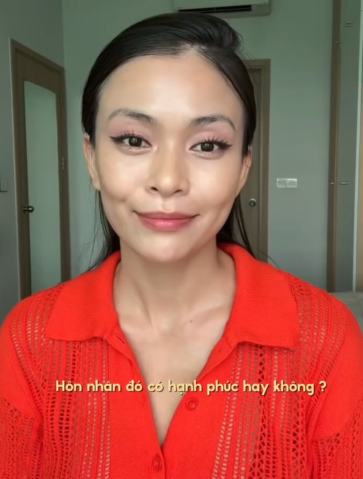 Á hậu Vbiz có con 2 tuổi, từng giữ kín bưng danh tính chồng nay vẫn chưa làm đám cưới vì 1 lý do- Ảnh 1. Á hậu Vbiz có con 2 tuổi, từng giữ kín bưng danh tính chồng nay vẫn chưa làm đám cưới vì 1 lý do- Ảnh 1.