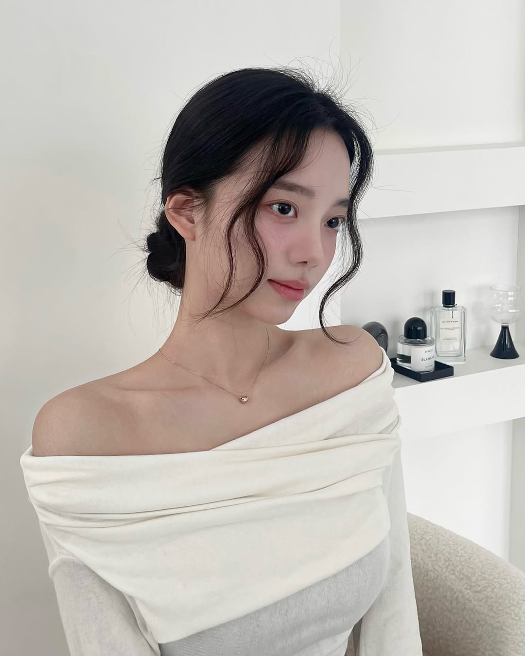 Bí quyết ngăn ngừa da chảy xệ sau 8 tiếng ngồi làm việc ở văn phòng - Ảnh 2. Bí quyết ngăn ngừa da chảy xệ sau 8 tiếng ngồi làm việc ở văn phòng - Ảnh 2.