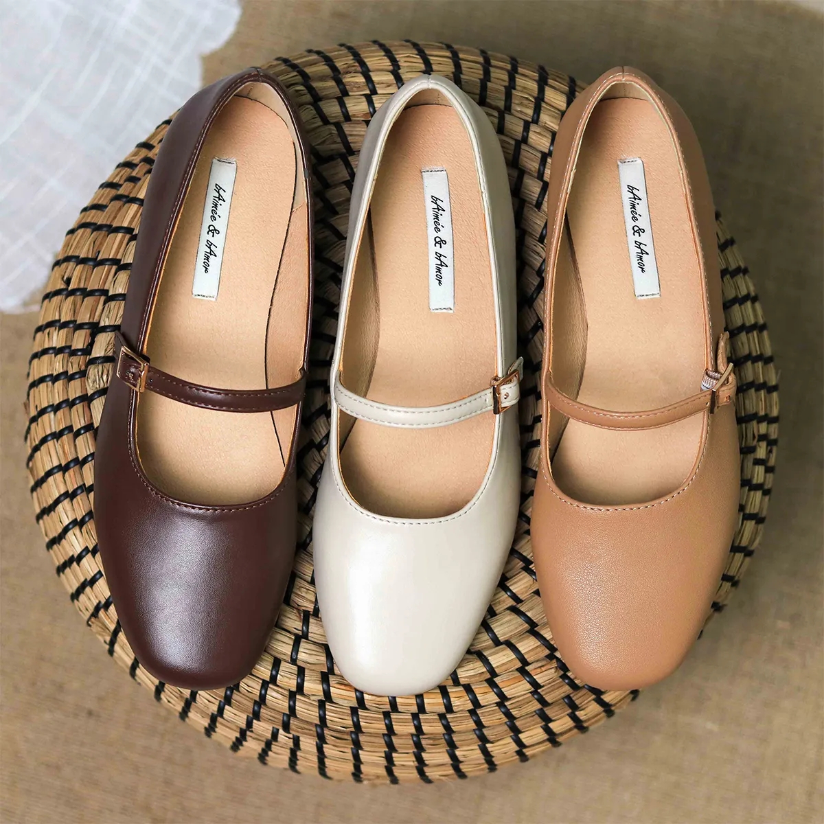Không cần đồ hiệu đắt tiền, nhiều người đua nhau mặc combo “giày bệt + túi vải” vì lý do khiến ai cũng gật gù- Ảnh 11. Không cần đồ hiệu đắt tiền, nhiều người đua nhau mặc combo “giày bệt + túi vải” vì lý do khiến ai cũng gật gù- Ảnh 11.