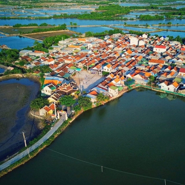 Phát hiện ngôi làng có duy nhất 1 đường vào gần Nha Trang, du khách ấn tượng với cảnh từ trên cao - Ảnh 7. Phát hiện ngôi làng có duy nhất 1 đường vào gần Nha Trang, du khách ấn tượng với cảnh từ trên cao - Ảnh 7.
