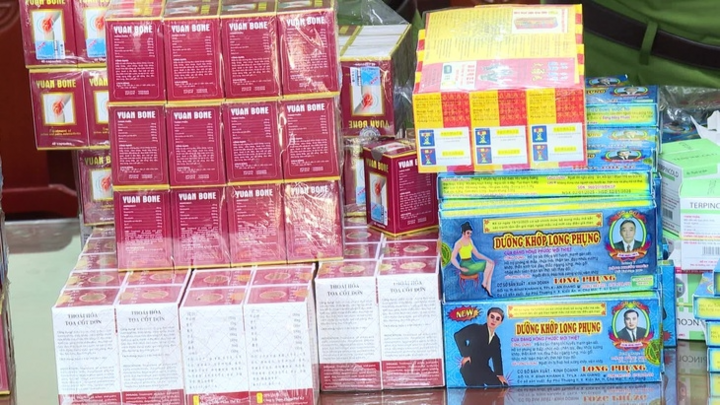 Sản xuất, buôn bán thuốc giả có thể bị tù chung thân hoặc tử hình - Ảnh 1. Sản xuất, buôn bán thuốc giả có thể bị tù chung thân hoặc tử hình - Ảnh 1.