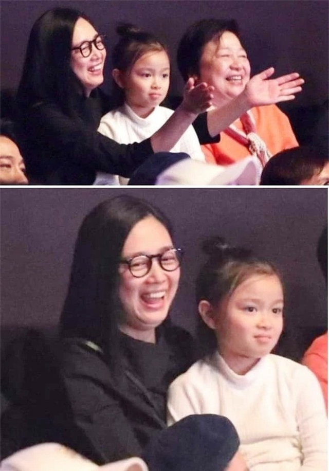 51 tuổi mới có con, nam diễn viên giờ nuôi con thành "ái nữ đắt giá nhất showbiz", soi số tiền học thêm mà toát mồ hôi - Ảnh 2. 51 tuổi mới có con, nam diễn viên giờ nuôi con thành "ái nữ đắt giá nhất showbiz", soi số tiền học thêm mà toát mồ hôi - Ảnh 2.