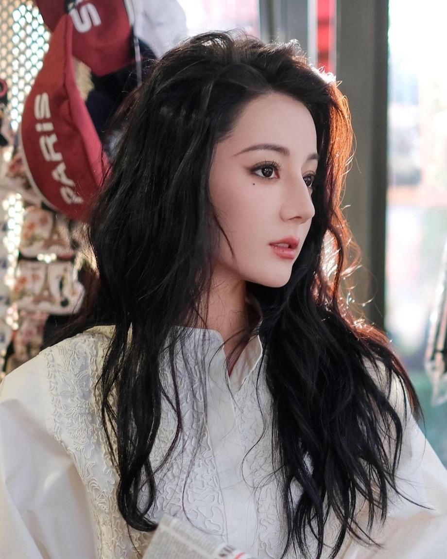 Những chiếc mũi khiến visual thăng hoa của dàn mỹ nhân Hoa ngữ, 1 nhân vật gây tranh cãi- Ảnh 6. Những chiếc mũi khiến visual thăng hoa của dàn mỹ nhân Hoa ngữ, 1 nhân vật gây tranh cãi- Ảnh 6.