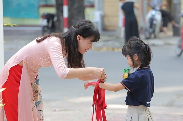 Đề xuất cách tính lương dạy thêm cho giáo viên - Ảnh 1. Đề xuất cách tính lương dạy thêm cho giáo viên - Ảnh 1.