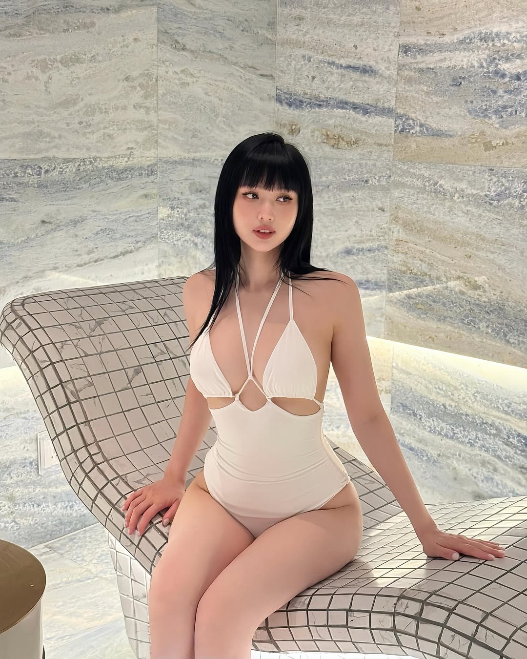 Bikini hè của Bikini hè của
