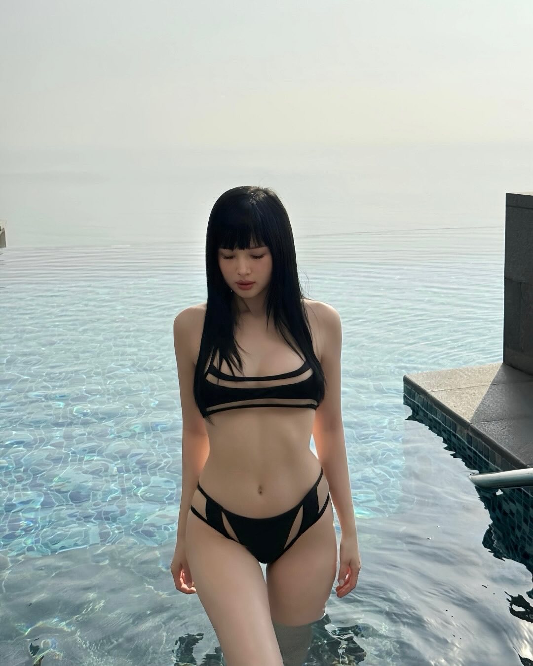 Bikini hè của Bikini hè của