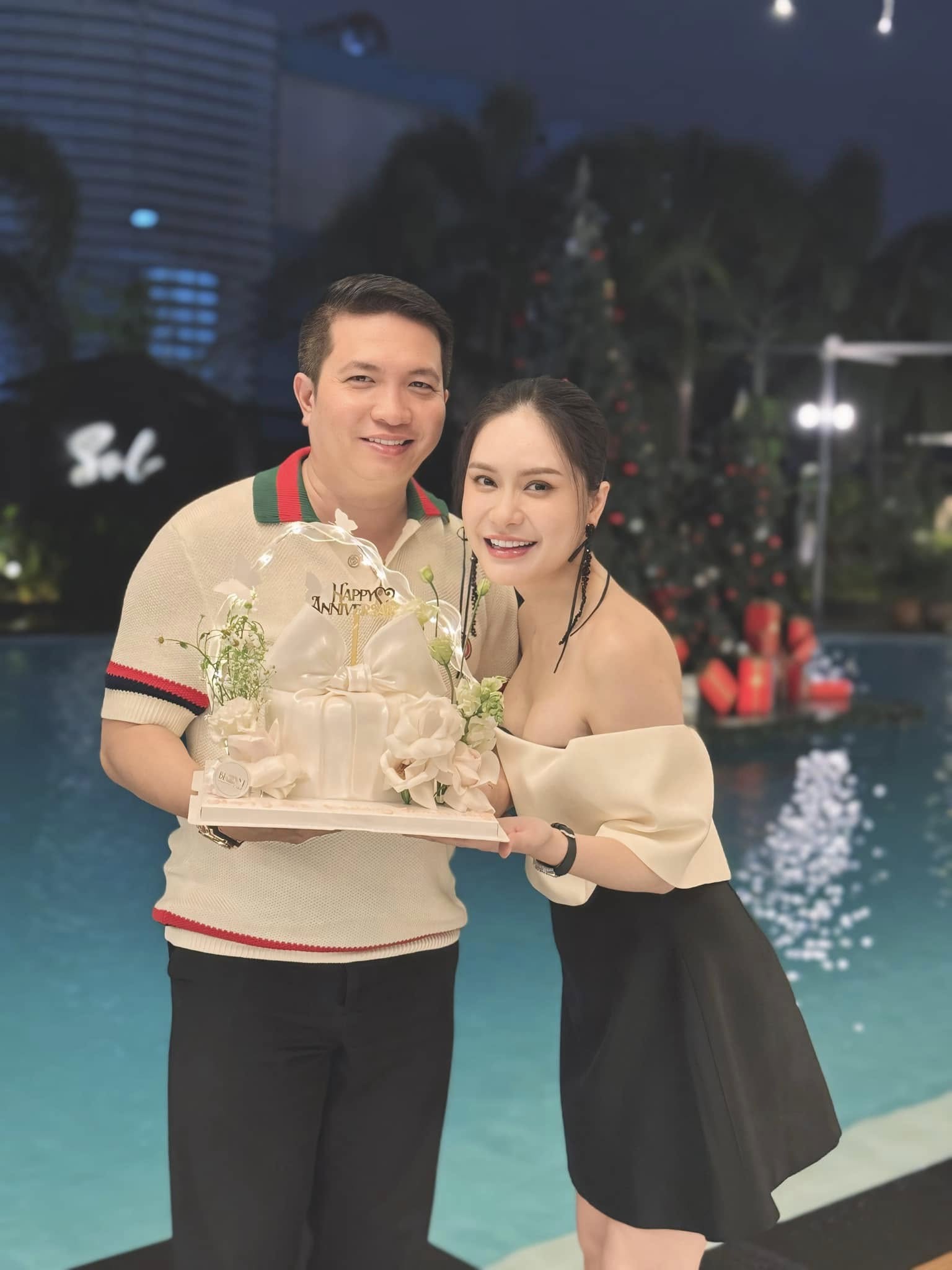 Nguyễn Quốc Vũ - chồng Đoàn Di Băng làm nghề gì mà giàu, phải xây biệt thự 400 tỷ để chứa siêu xe?- Ảnh 1. Nguyễn Quốc Vũ - chồng Đoàn Di Băng làm nghề gì mà giàu, phải xây biệt thự 400 tỷ để chứa siêu xe?- Ảnh 1.