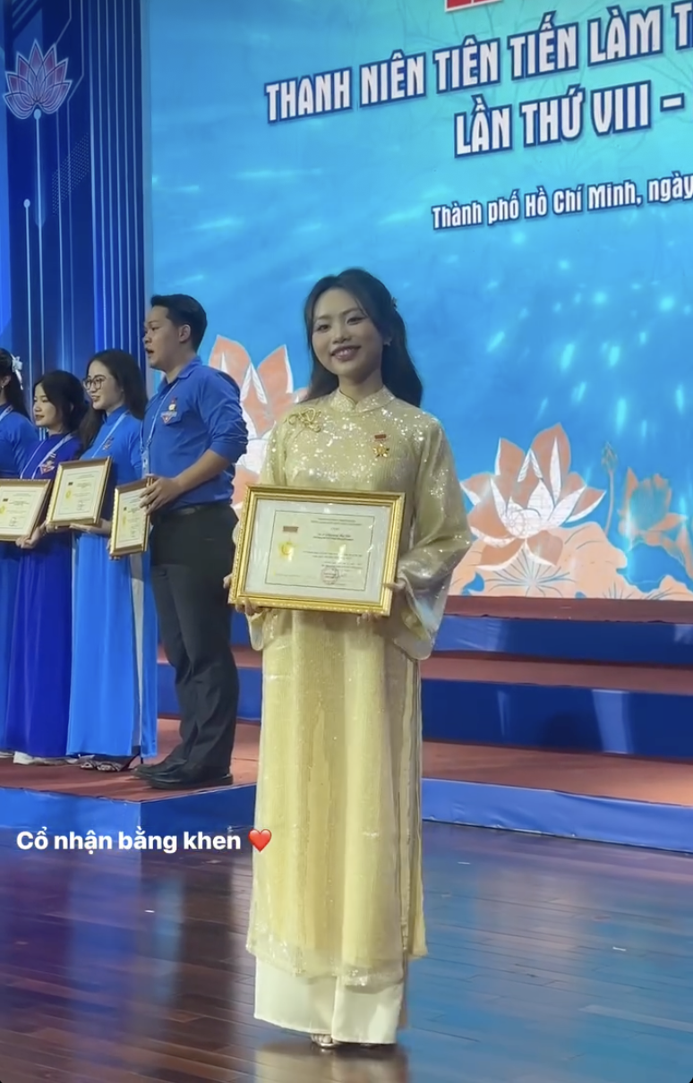 anh-man-hinh-2025-05-17-luc-190358-1747502128602-1747502128696772481492.png
