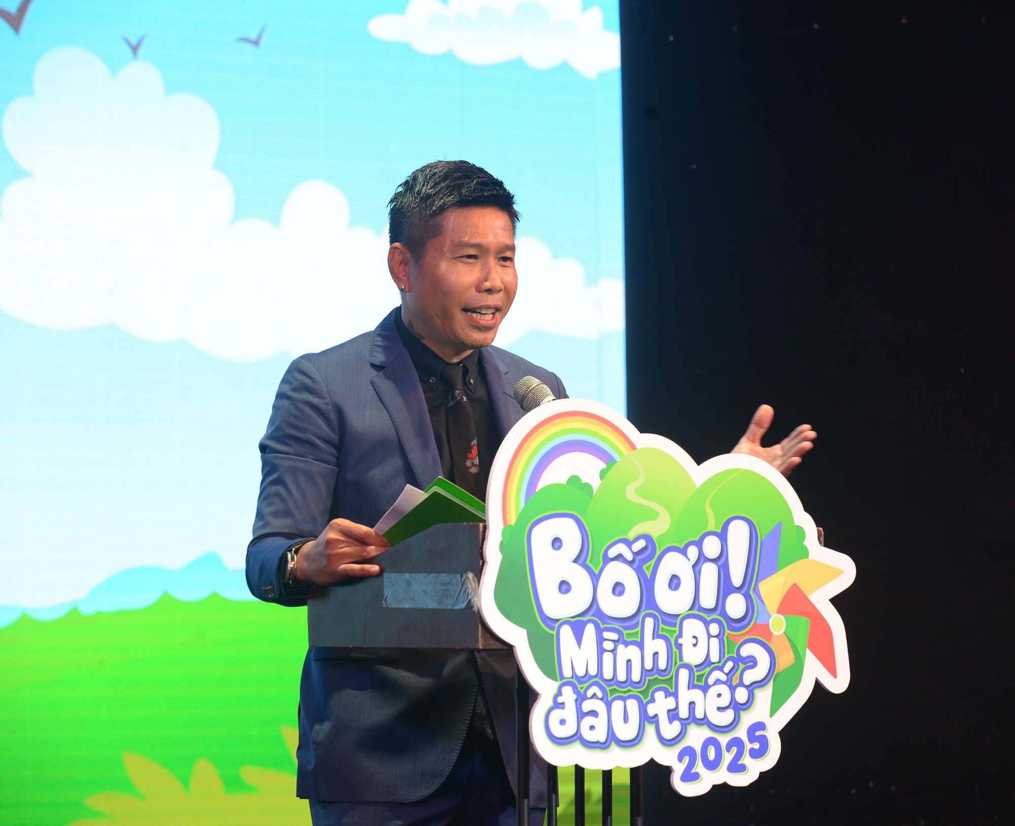 dao-dien-nguyen-nam-bac-leng-keng-17474699057401326854250-1747470746076-1747470746266303932140-1747471510653-17474715108699420959.jpg