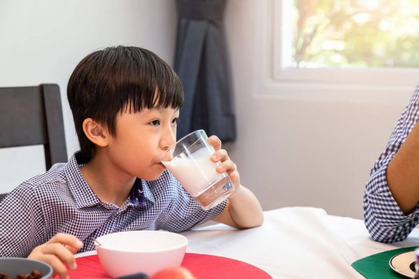Không phải bim bim, đây mới là những thực phẩm mẹ nên cho con ăn vào bữa phụ: Vừa khỏe người lại tăng miễn dịch trong mùa hè - Ảnh 2. Không phải bim bim, đây mới là những thực phẩm mẹ nên cho con ăn vào bữa phụ: Vừa khỏe người lại tăng miễn dịch trong mùa hè - Ảnh 2.