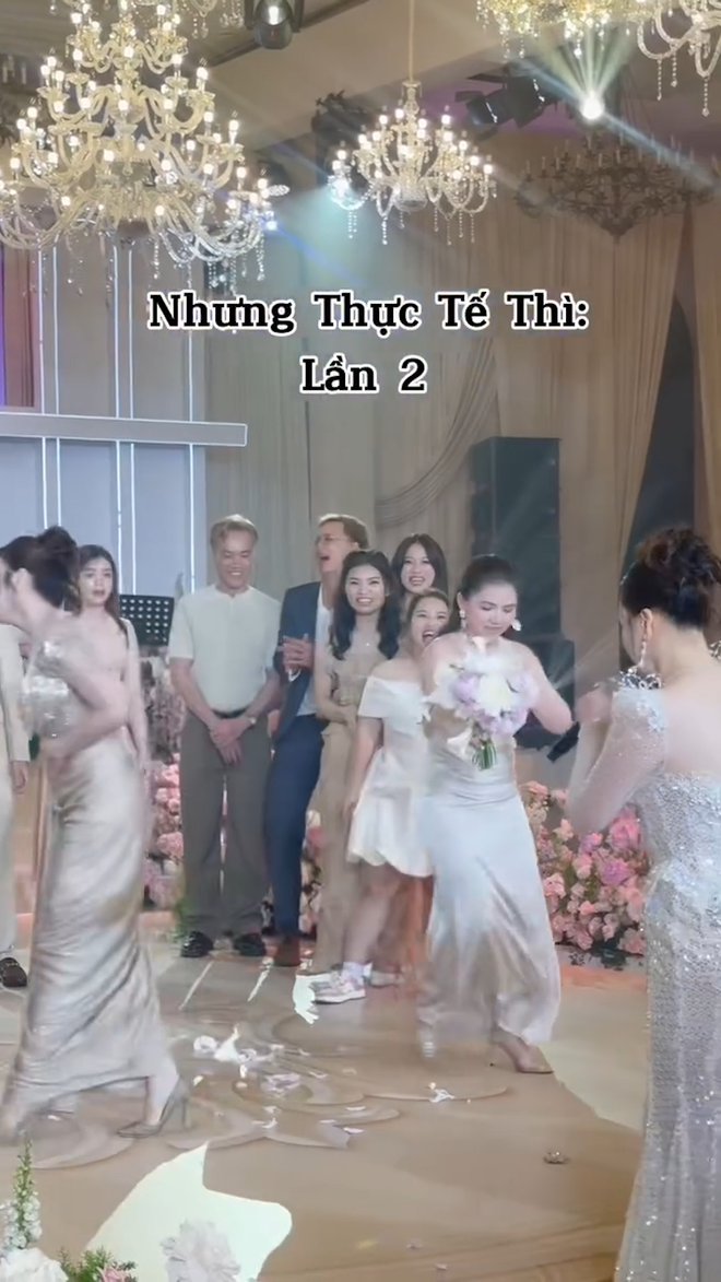 Sự thật màn bắt hoa cưới tại hôn lễ Hồ Quỳnh Hương: Lộ clip "cơ cấu", một người đẹp hint chuẩn bị lên xe hoa? - Ảnh 3. Sự thật màn bắt hoa cưới tại hôn lễ Hồ Quỳnh Hương: Lộ clip "cơ cấu", một người đẹp hint chuẩn bị lên xe hoa? - Ảnh 3.