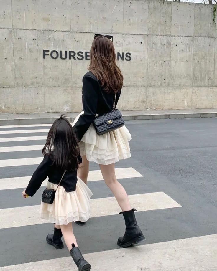 7 câu mẹ đừng bao giờ nói với con gái, số 5 nhiều mẹ mắc phải nhưng cứ nghĩ như thế mới là đúng đắn- Ảnh 2. 7 câu mẹ đừng bao giờ nói với con gái, số 5 nhiều mẹ mắc phải nhưng cứ nghĩ như thế mới là đúng đắn- Ảnh 2.