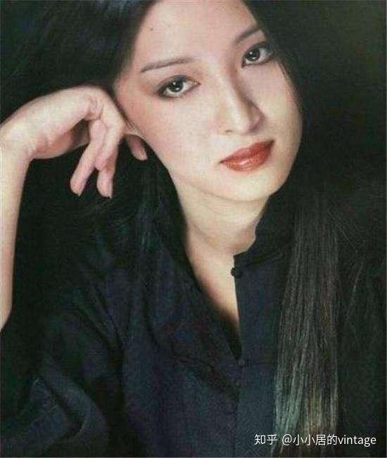 “Đệ nhất mỹ nhân” bị mẹ từ mặt vì lấy tài tử và cái kết đắng, ly hôn chỉ sau 90 ngày- Ảnh 1. “Đệ nhất mỹ nhân” bị mẹ từ mặt vì lấy tài tử và cái kết đắng, ly hôn chỉ sau 90 ngày- Ảnh 1.