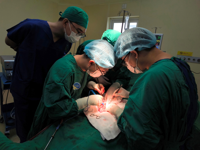 Ung thư dương vật, phải cắt bỏ 'của quý' vì chủ quan với vết sùi nhỏ - Ảnh 1. Ung thư dương vật, phải cắt bỏ 'của quý' vì chủ quan với vết sùi nhỏ - Ảnh 1.