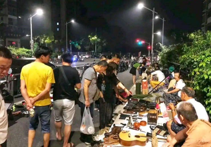 Kỳ lạ “khu chợ ma” ở châu Á: Đêm mở, sáng đóng, có người kiếm gần 300 triệu/tháng - Ảnh 4. Kỳ lạ “khu chợ ma” ở châu Á: Đêm mở, sáng đóng, có người kiếm gần 300 triệu/tháng - Ảnh 4.