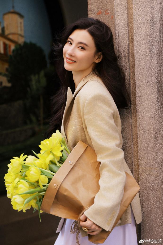 Trương Bá Chi tốt thế nào mà Tạ Đình Phong khen hết lời, bố chồng để lại cho 90% tài sản ?- Ảnh 7. Trương Bá Chi tốt thế nào mà Tạ Đình Phong khen hết lời, bố chồng để lại cho 90% tài sản ?- Ảnh 7.
