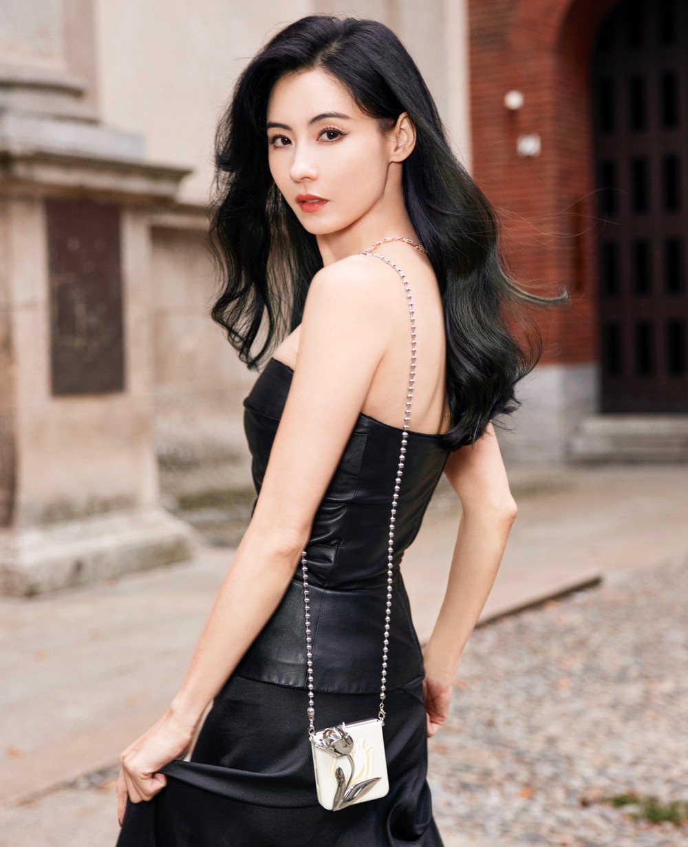 Trương Bá Chi tốt thế nào mà Tạ Đình Phong khen hết lời, bố chồng để lại cho 90% tài sản ?- Ảnh 8. Trương Bá Chi tốt thế nào mà Tạ Đình Phong khen hết lời, bố chồng để lại cho 90% tài sản ?- Ảnh 8.