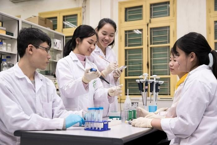 Học phí các trường Y Dược tăng cao trong năm 2025 - Ảnh 1. Học phí các trường Y Dược tăng cao trong năm 2025 - Ảnh 1.