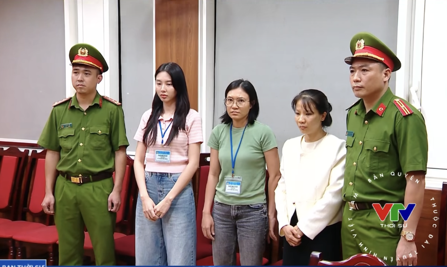 Những động thái đáng chú ý của Hoa hậu Thùy Tiên trước khi bị khởi tố - Ảnh 1. Những động thái đáng chú ý của Hoa hậu Thùy Tiên trước khi bị khởi tố - Ảnh 1.