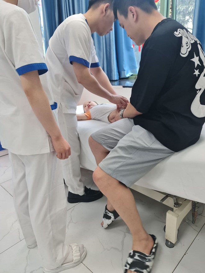 Vật lộn chọn sữa cho con bị dị ứng đạm sữa bò trong điều kiện kinh tế không quá xuất sắc, mẹ bỉm chia sẻ kinh nghiệm để có được 1 em bé 19 tháng nặng 17kg- Ảnh 6. Vật lộn chọn sữa cho con bị dị ứng đạm sữa bò trong điều kiện kinh tế không quá xuất sắc, mẹ bỉm chia sẻ kinh nghiệm để có được 1 em bé 19 tháng nặng 17kg- Ảnh 6.