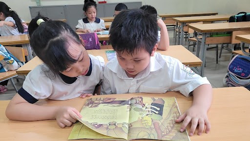 Dạy con khiêm tốn: 'Khoe' mà không kiêu ngạo - Ảnh 3. Dạy con khiêm tốn: 'Khoe' mà không kiêu ngạo - Ảnh 3.