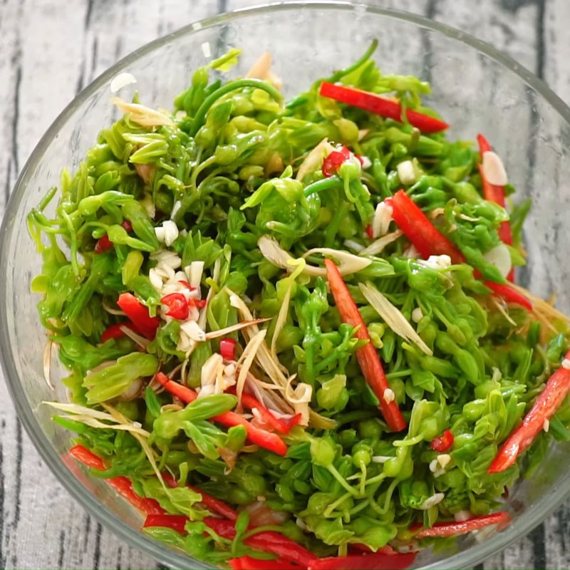 Từ loài hoa leo dại trong rừng trở thành món đặc sản nở rộ khi hè đến, hái một nắm đủ làm bát gỏi hoa thanh mát, giải độc, giảm cân, đẹp dáng - Ảnh 3. Từ loài hoa leo dại trong rừng trở thành món đặc sản nở rộ khi hè đến, hái một nắm đủ làm bát gỏi hoa thanh mát, giải độc, giảm cân, đẹp dáng - Ảnh 3.