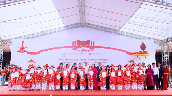 Đồng hành cùng con thành Trạng Nguyên: Liệu có công thức nào cho cha mẹ? - Ảnh 4. Đồng hành cùng con thành Trạng Nguyên: Liệu có công thức nào cho cha mẹ? - Ảnh 4.