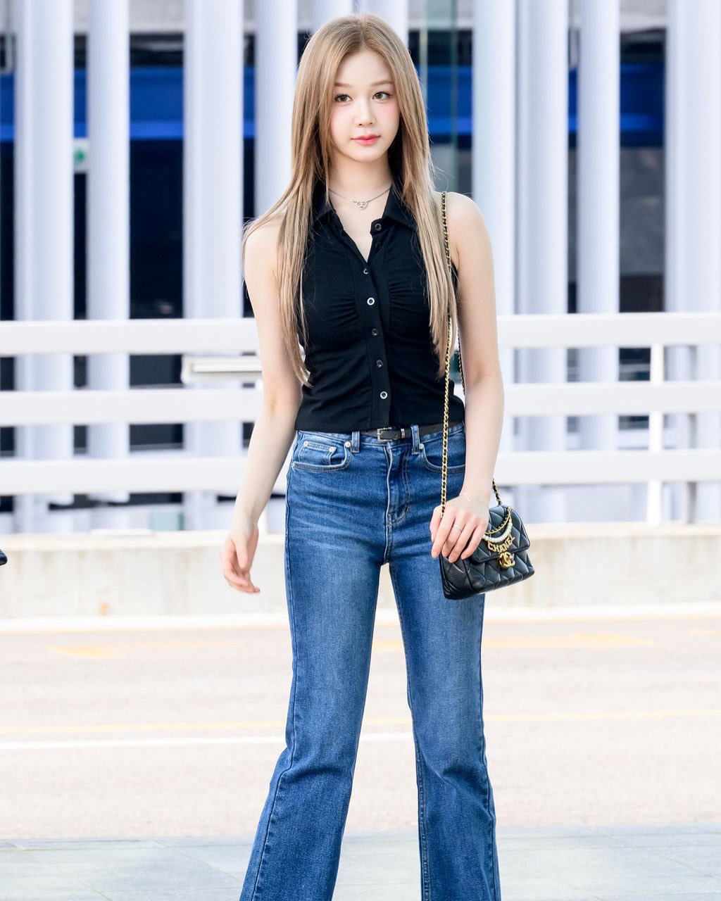 Nữ thần Kpop thế hệ mới đổi tóc thôi cũng viral cõi mạng, netizen Việt gọi tên Huyền Baby- Ảnh 4. Nữ thần Kpop thế hệ mới đổi tóc thôi cũng viral cõi mạng, netizen Việt gọi tên Huyền Baby- Ảnh 4.