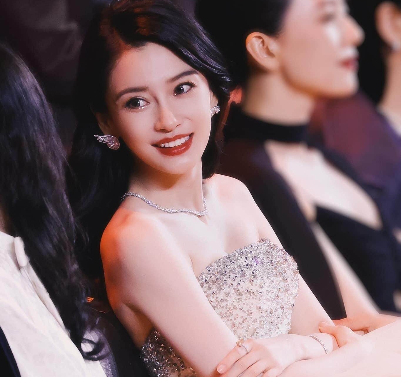 angelababy2-1746117610986114658451-1746176264792-1746176265212147351321.jpg