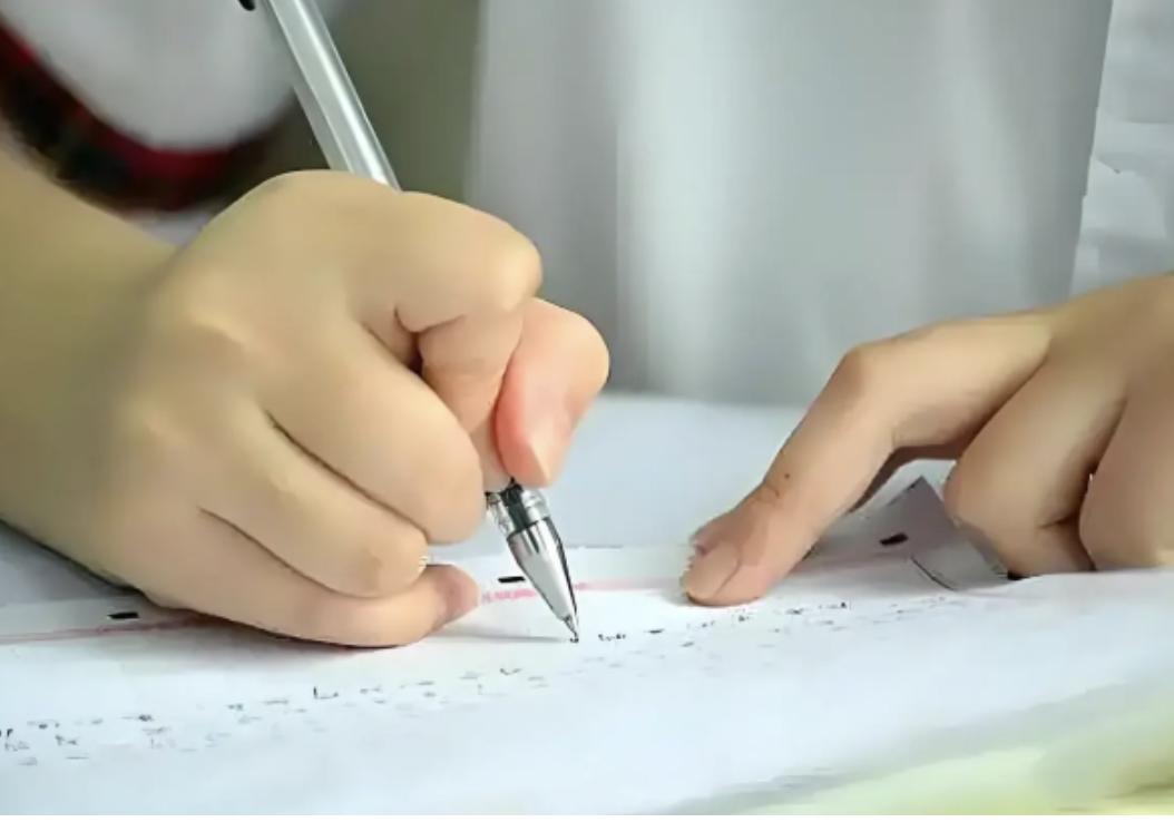 Khoa học chứng minh cha mẹ càng nói 3 lời này, tương lai của trẻ càng rạng rỡ, tiền đồ rộng mở - Ảnh 2. Khoa học chứng minh cha mẹ càng nói 3 lời này, tương lai của trẻ càng rạng rỡ, tiền đồ rộng mở - Ảnh 2.