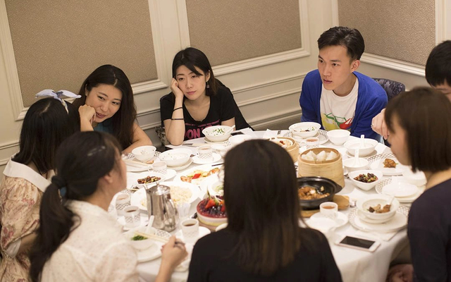 Nghịch lý của buổi họp lớp: 3 kiểu người luôn có mặt, 3 kiểu dù mời thế nào cũng không đến- Ảnh 3. Nghịch lý của buổi họp lớp: 3 kiểu người luôn có mặt, 3 kiểu dù mời thế nào cũng không đến- Ảnh 3.