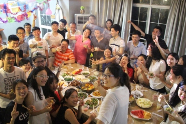 Nghịch lý của buổi họp lớp: 3 kiểu người luôn có mặt, 3 kiểu dù mời thế nào cũng không đến- Ảnh 2. Nghịch lý của buổi họp lớp: 3 kiểu người luôn có mặt, 3 kiểu dù mời thế nào cũng không đến- Ảnh 2.