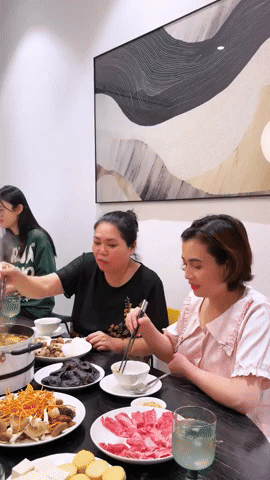 download-8-17461520206191149055066-1746160010313-17461600104091971466882.gif