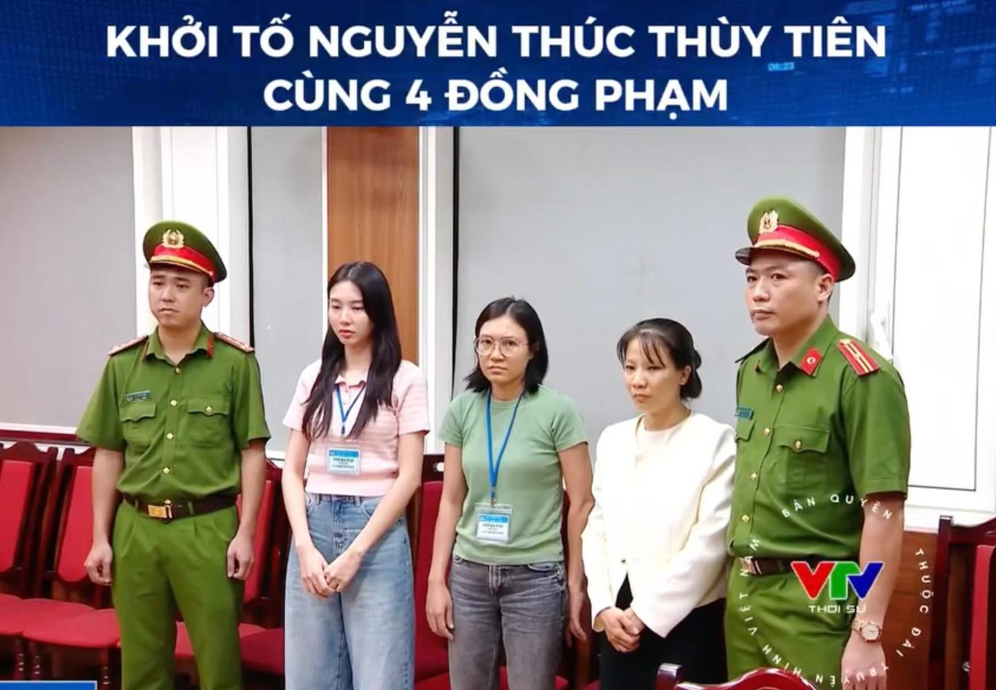 Những hình ảnh không bao giờ được lên sóng của Thùy Tiên- Ảnh 1. Những hình ảnh không bao giờ được lên sóng của Thùy Tiên- Ảnh 1.
