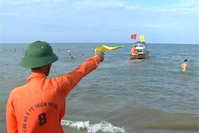 Nạn nhân vụ đôi vợ chồng sắp cưới đuối nước tử vong ở biển Cửa Lò: Hiền lành, luôn giúp đỡ người khác - Ảnh 2. Nạn nhân vụ đôi vợ chồng sắp cưới đuối nước tử vong ở biển Cửa Lò: Hiền lành, luôn giúp đỡ người khác - Ảnh 2.