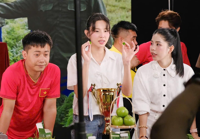 Tiết lộ về 2 cổ đông kín tiếng còn lại của Công ty Chị Em Rọt - Ảnh 1. Tiết lộ về 2 cổ đông kín tiếng còn lại của Công ty Chị Em Rọt - Ảnh 1.