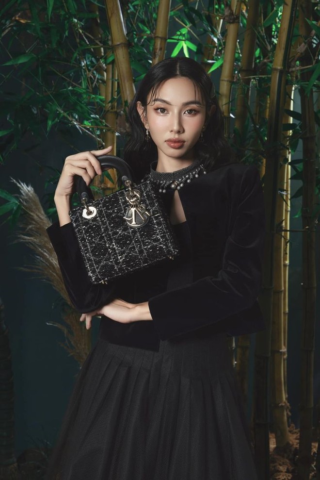 Thuỳ Tiên vừa bị khởi tố, netizen đồng loạt đòi Dior có động thái- Ảnh 12. Thuỳ Tiên vừa bị khởi tố, netizen đồng loạt đòi Dior có động thái- Ảnh 12.
