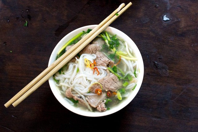 hanoi-food-guide-5-1747729888604-17477298888351054972550-1747813034996-1747813035364643065668.jpg
