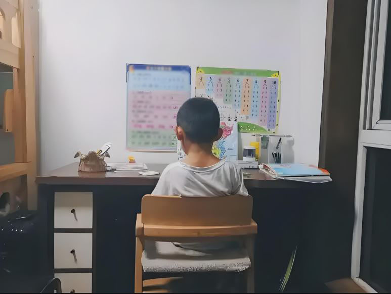 Tử vi tiết lộ: Mệnh nào nên ngồi học hướng nào để đầu óc khai thông, càng học càng giỏi- Ảnh 1.