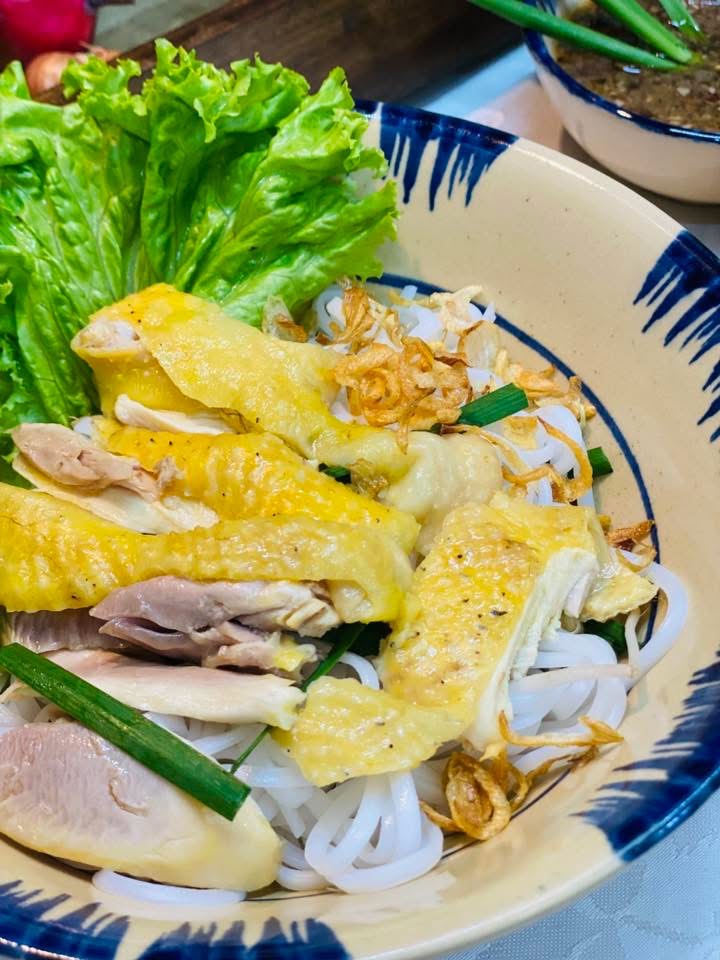 Hủ tiếu gà trộn khô – Món ngon “Gây nghiện” ngay tại nhà - Ảnh 4. Hủ tiếu gà trộn khô – Món ngon “Gây nghiện” ngay tại nhà - Ảnh 4.