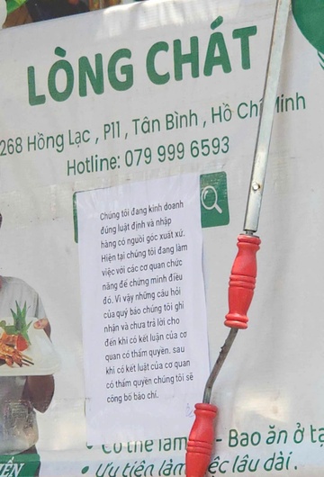 Lòng Chát đóng cửa, TP.HCM vẫn chưa lấy được mẫu lòng xe điếu: Các quán trên địa bàn đều báo "hết hàng" - Ảnh 1. Lòng Chát đóng cửa, TP.HCM vẫn chưa lấy được mẫu lòng xe điếu: Các quán trên địa bàn đều báo "hết hàng" - Ảnh 1.