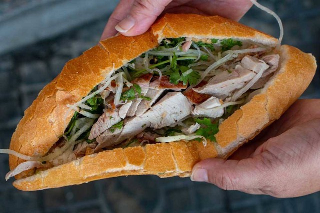 banh-mi-at-chi-lanh-in-da-nang-vietnam-1747882107834-1747882108041205345261-1747898333217-1747898333612122783342.jpg