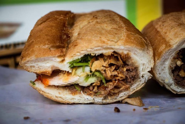 banh-mi-with-pate-1747836295586-1747836297043653193341-1747898322223-174789832264549876111.jpg