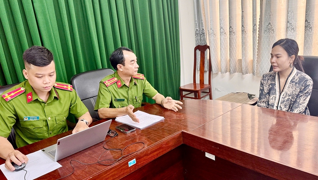 Lời khai của Nguyễn Thị Kim Hoa, nghi phạm giết người tình hơn 16 tuổi ngay trên giường - Ảnh 1. Lời khai của Nguyễn Thị Kim Hoa, nghi phạm giết người tình hơn 16 tuổi ngay trên giường - Ảnh 1.