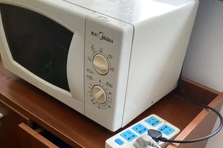 5 thiết bị cần rút phích cắm khi không sử dụng kẻo tiền điện tăng vọt - Ảnh 4. 5 thiết bị cần rút phích cắm khi không sử dụng kẻo tiền điện tăng vọt - Ảnh 4.