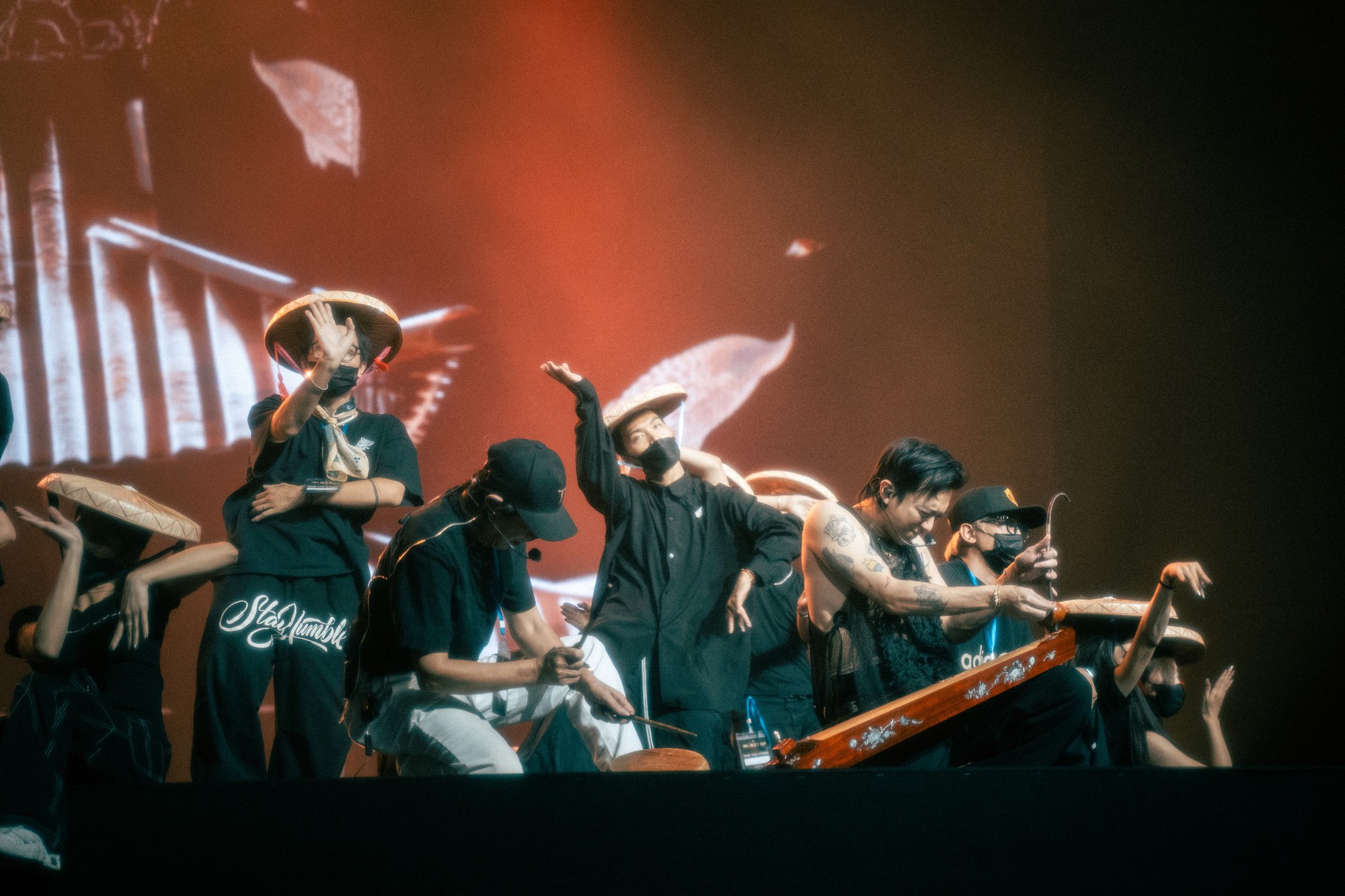 SOOBIN bất ngờ tung bài mới ngay trước thềm concert đầu tiên, dự đoán khiến hàng nghìn người ôm nhau cùng khóc- Ảnh 3. SOOBIN bất ngờ tung bài mới ngay trước thềm concert đầu tiên, dự đoán khiến hàng nghìn người ôm nhau cùng khóc- Ảnh 3.